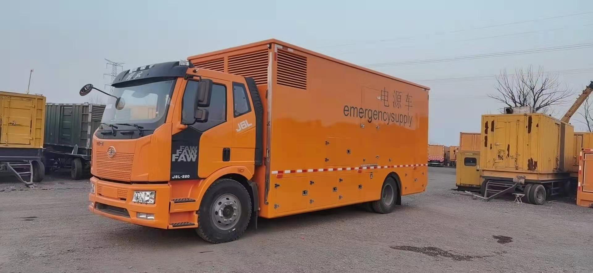 1000KW進口環(huán)保發(fā)電車